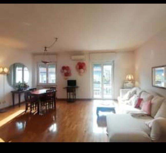 Gelsomino B&B Apartment روما المظهر الخارجي الصورة